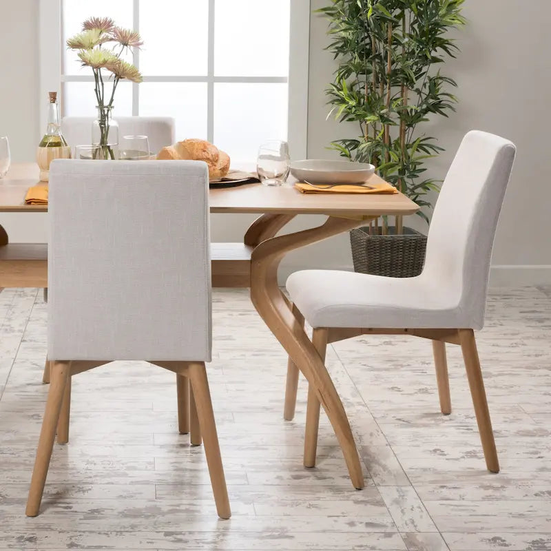 Chaises de salle à manger en tissu de style médiéval