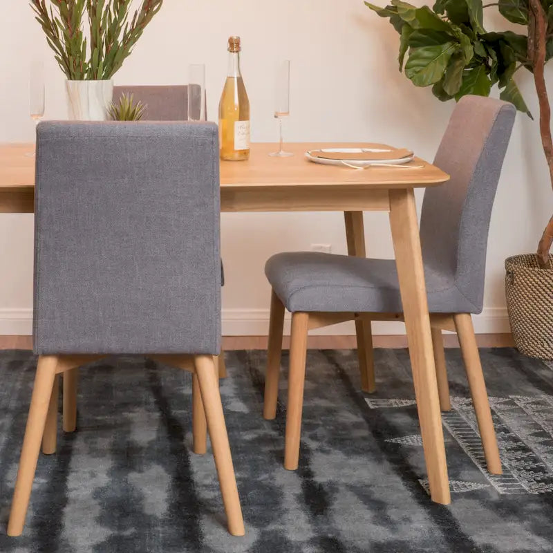 Chaises de salle à manger en tissu de style médiéval